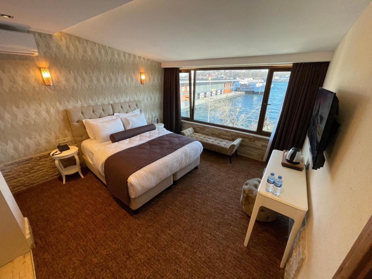 Weingart Port Seaside Hotel